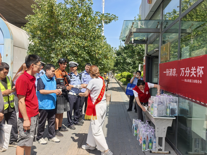 运输公司慰问_副本.jpg